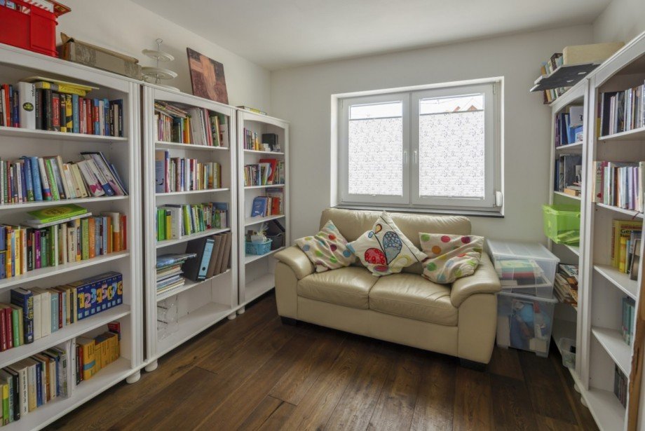 Bibliothek OG Nordfl�gel Mehrfamilienhaus Ihringen
