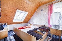 OG Schlafzimmer Bezugsfreies freistehendes Zweifamilienhaus