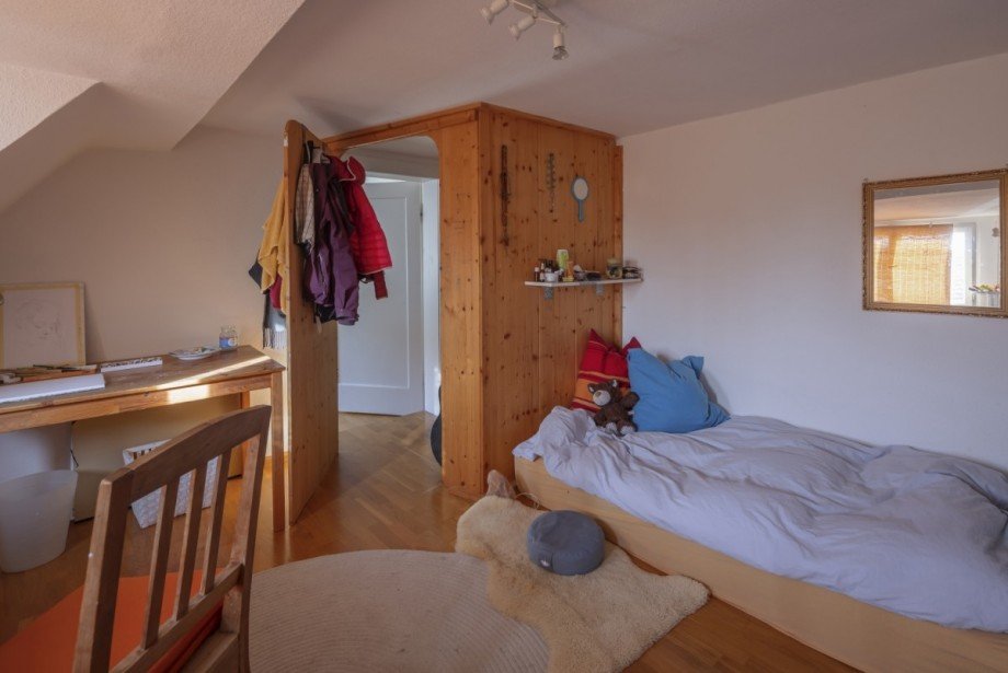 Schlafzimmer DG Zweifamilienhaus Ebringen