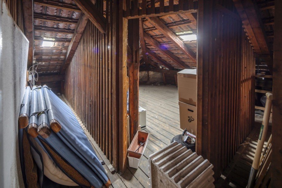 Dachstuhl - Zimmer Mehrfamilienhaus Freiburg im Breisgau