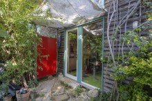 Garten Wohnhaus mit Gewerbehalle im sonnigen Hartheim!