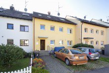 Au�enansicht Reihenmittelhaus mit Traumgarten in Kirchzarten!