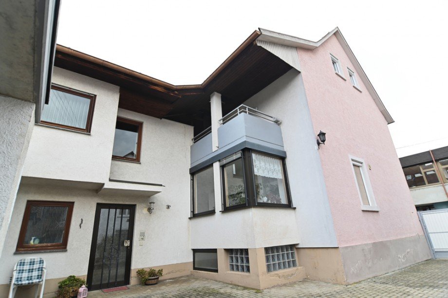 Hof Doppelhaush�lfte Ihringen