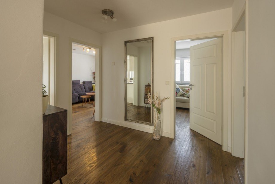 Flur OG Nordfl�gel Mehrfamilienhaus Ihringen