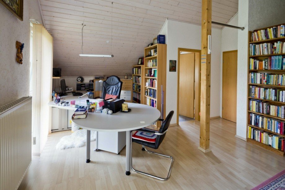 Schlafzimmer Doppelhaush�lfte Teningen / K�ndringen