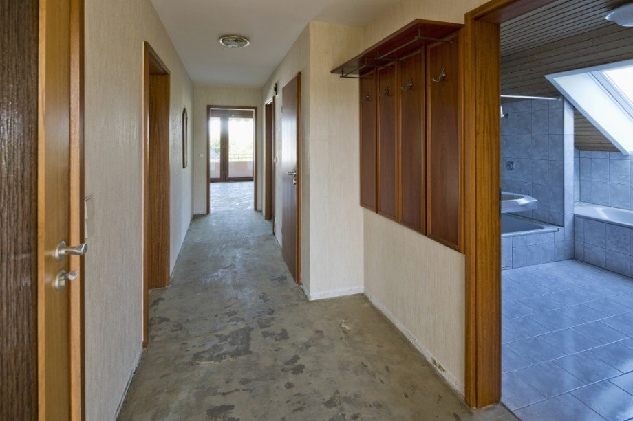 Flur Zweifamilienhaus Ihringen