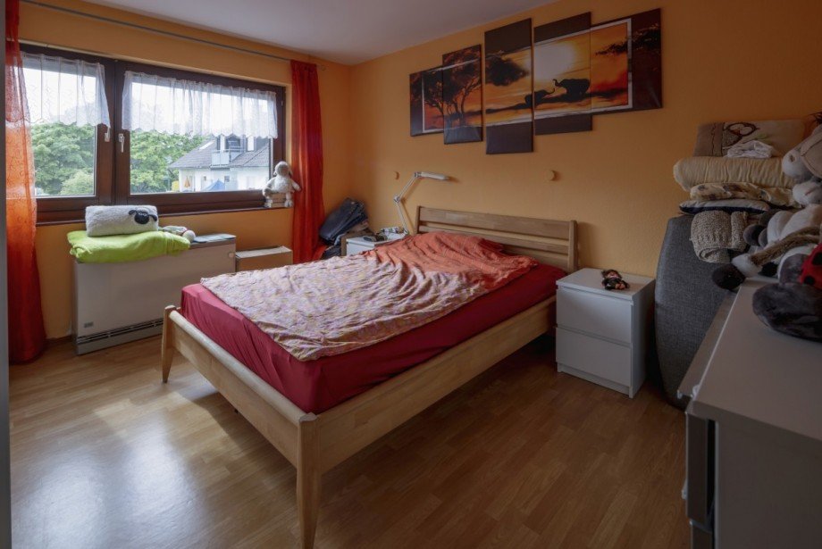Schlafzimmer OG Doppelhaush�lfte Kirchzarten