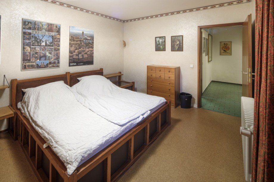 Schlafzimmer Doppelhaush�lfte Umkirch