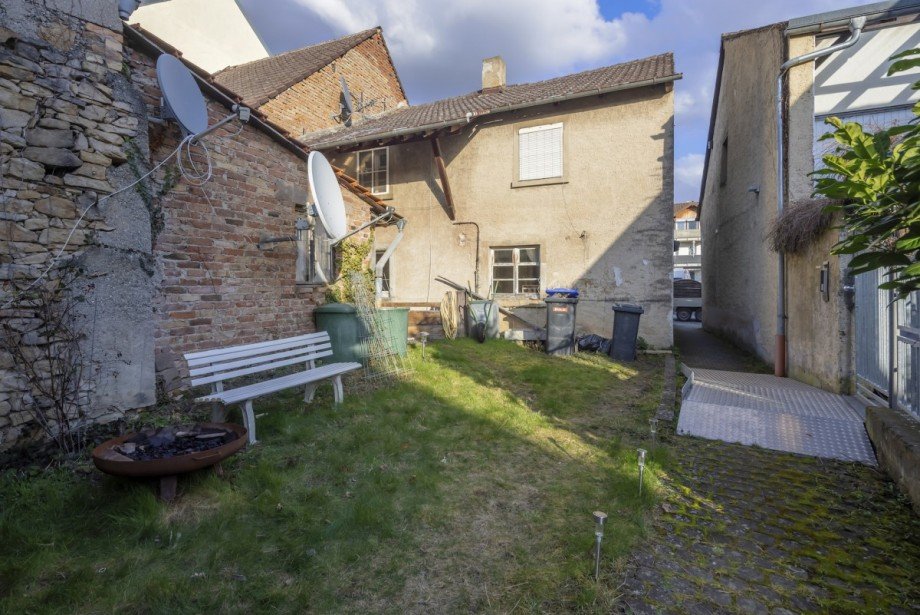 Garten Zweifamilienhaus Breisach am Rhein