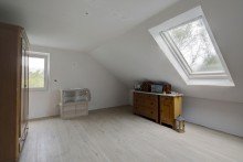 Dachzimmer Romantische Doppelhaush�lfte in Kirchzarten! Prov. frei!