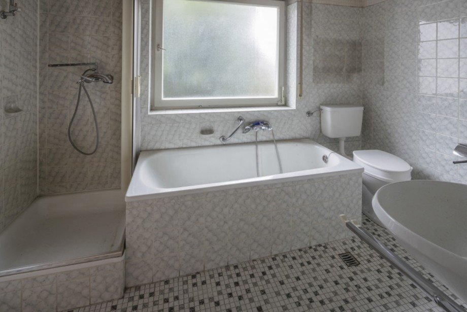 Badzimmer OG Doppelhaush�lfte Gundelfingen