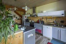 K�che Wohnhaus mit Gewerbehalle im sonnigen Hartheim!