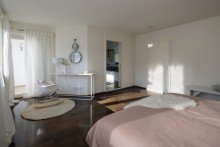 1.OG Schlafzimmer Solides Mehrfamilienhaus in der Innenstadt!