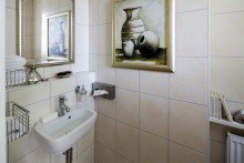 G�ste WC 4**** Haus mit  All inclusive  - Ausstattung in Breisach