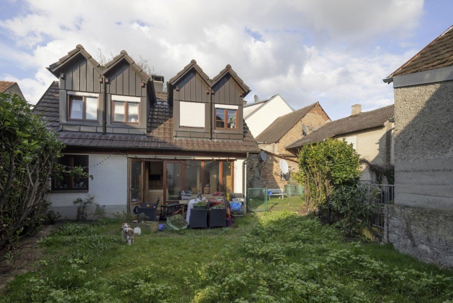 Hinterhaus Garten Zweifamilienhaus Breisach am Rhein