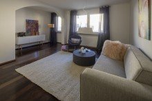 1.OG Wohnzimmer Solides Mehrfamilienhaus in der Innenstadt!