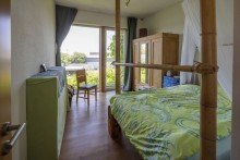 Schlafzimmer OG Wohnhaus mit Gewerbehalle im sonnigen Hartheim!