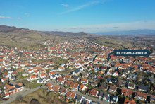 Luftaufnahme Einfamilienhaus im Ortskern von Ihringen!