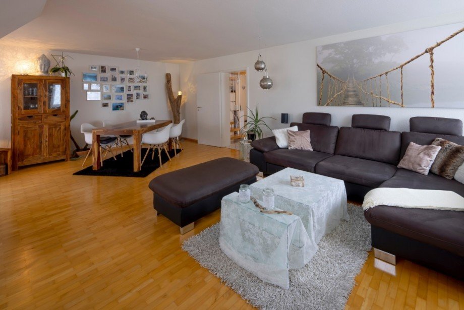 Wohnzimmer Etagenwohnung Ihringen