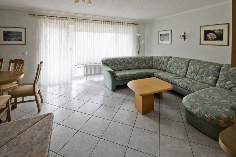 Wohnzimmer EG Reihenmittelhaus Ihringen