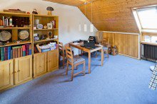 Dachgeschoss Reihenmittelhaus mit Traumgarten in Kirchzarten!