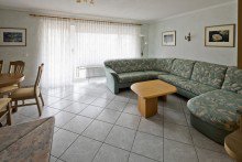 Wohnzimmer EG Generationenhaus mit sch�nem Garten!