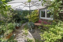 Vorgarten Wohnhaus mit Gewerbehalle im sonnigen Hartheim!