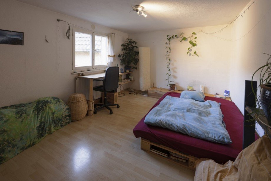 Schlafzimmer DG Zweifamilienhaus Ebringen