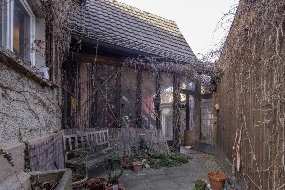 Hinterhof Zweifamilienhaus Ebringen